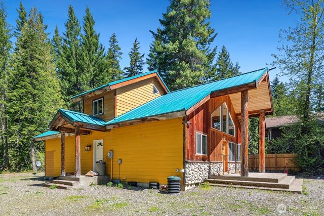 251 Kachess River Road, Easton, WA 98925