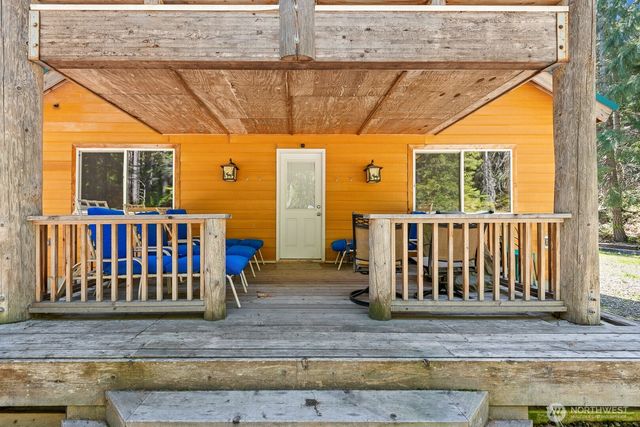 251 Kachess River Road, Easton, WA 98925