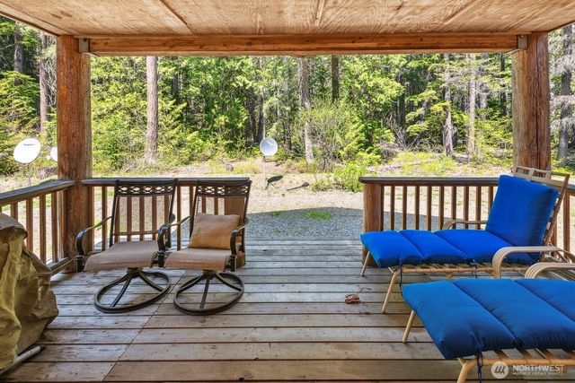 251 Kachess River Road, Easton, WA 98925