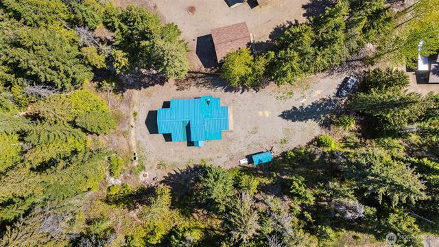 251 Kachess River Road, Easton, WA 98925