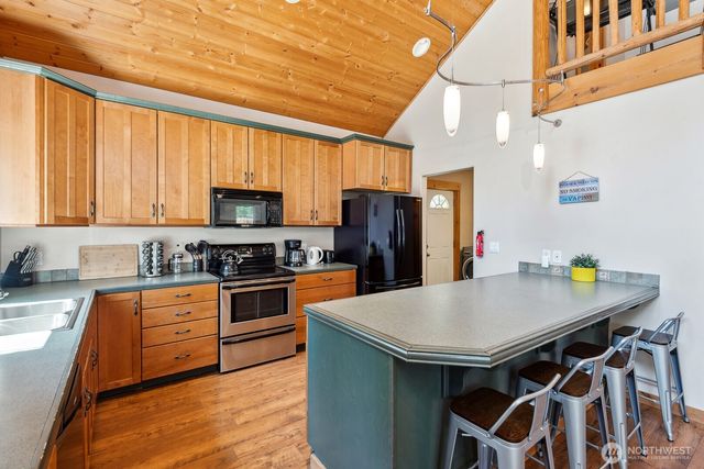 251 Kachess River Road, Easton, WA 98925