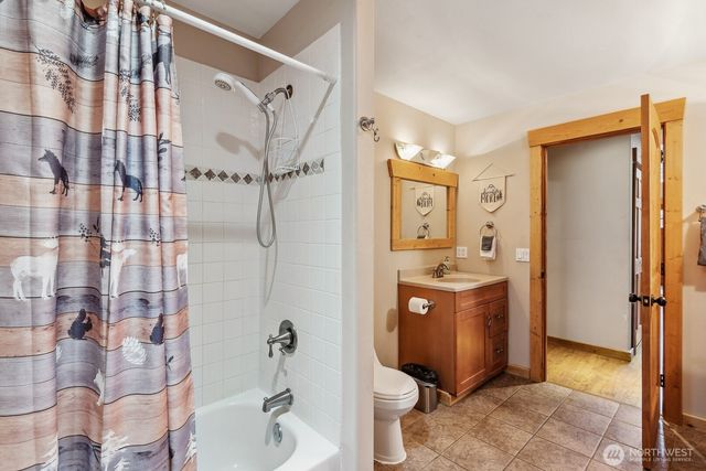 251 Kachess River Road, Easton, WA 98925