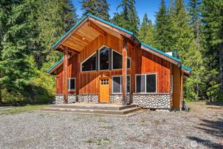 251 Kachess River Road, Easton, WA 98925