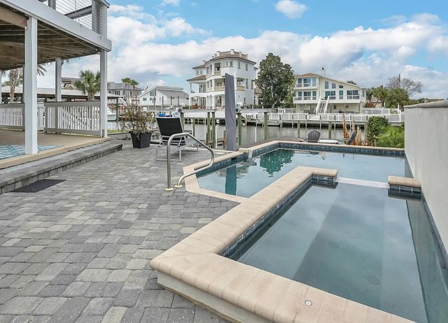 517 Osceola Drive, Destin, FL 32541