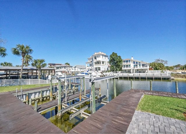 517 Osceola Drive, Destin, FL 32541