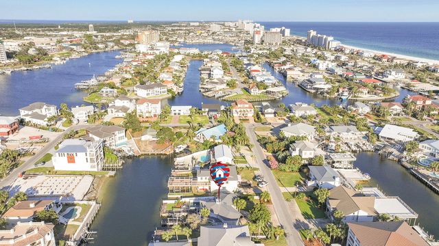 517 Osceola Drive, Destin, FL 32541