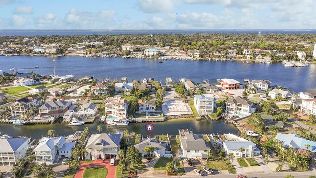 517 Osceola Drive, Destin, FL 32541