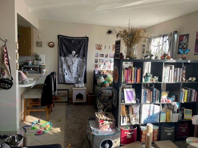 5310 N CHESTER Avenue 209, Chicago, IL 60656