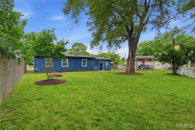 2133 Bern Avenue, Granite City, IL 62040