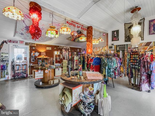 4125 W MARKET ST, York, PA 17408