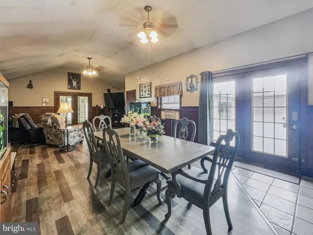 4125 W MARKET ST, York, PA 17408