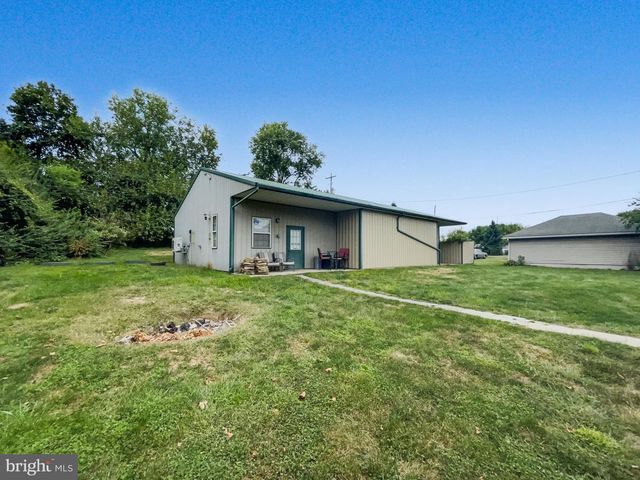 4125 W MARKET ST, York, PA 17408