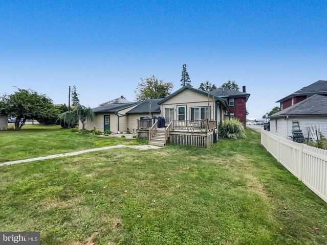 4125 W MARKET ST, York, PA 17408