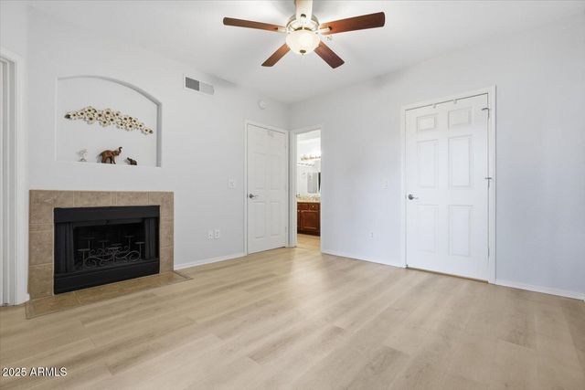 15095 N THOMPSON PEAK Parkway 1095, Scottsdale, AZ 85260