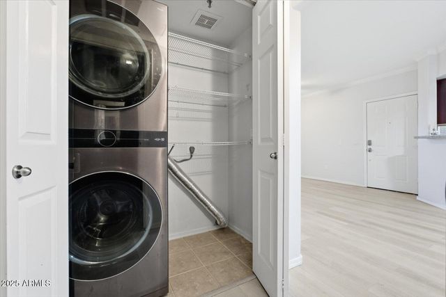 15095 N THOMPSON PEAK Parkway 1095, Scottsdale, AZ 85260