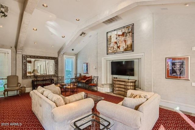 15095 N THOMPSON PEAK Parkway 1095, Scottsdale, AZ 85260