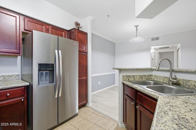 15095 N THOMPSON PEAK Parkway 1095, Scottsdale, AZ 85260