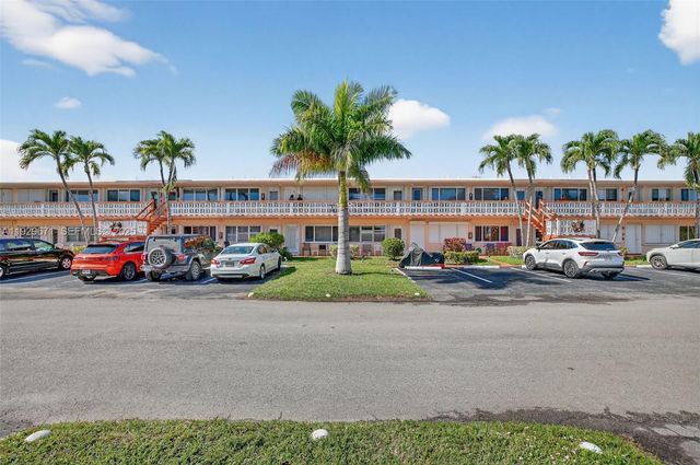 800 SW 10th Ter 4T, Hallandale Beach, FL 33009