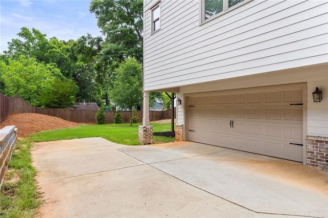 518 Oak Drive, Atlanta, GA 30354