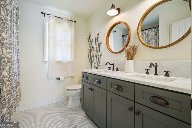 3097 Oak Chase Drive, Roswell, GA 30075