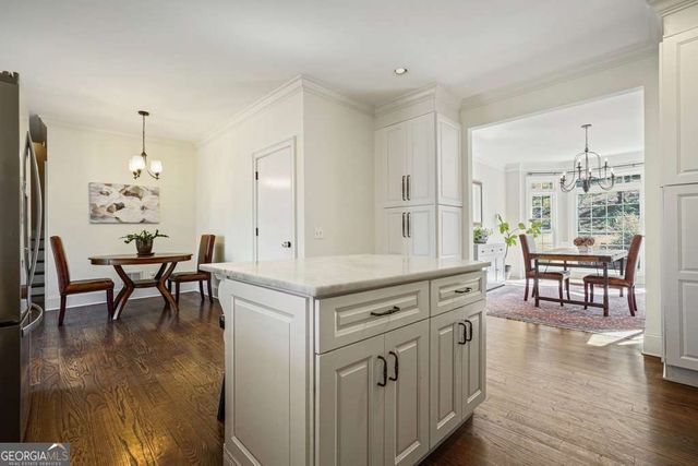 3097 Oak Chase Drive, Roswell, GA 30075