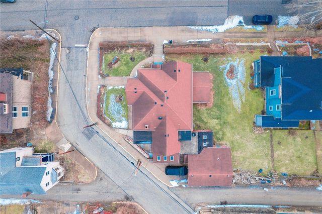 200 Caldwell Ave, Wilmerding, PA 15148