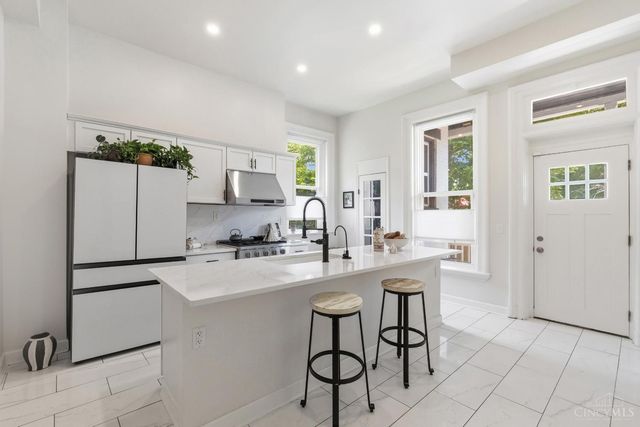 2518 May Street, Cincinnati, OH 45206