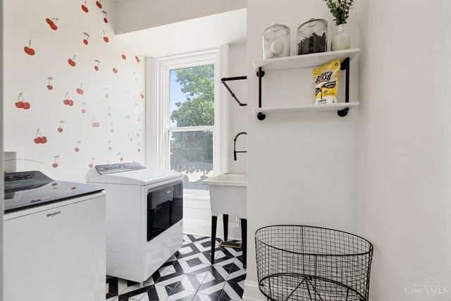 2518 May Street, Cincinnati, OH 45206