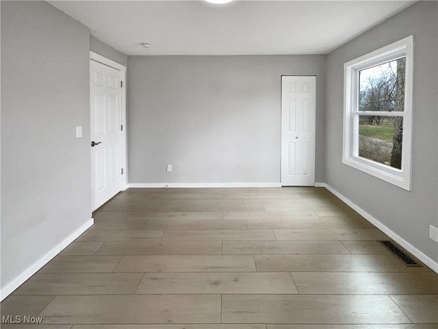 8414 York Road, North Royalton, OH 44133