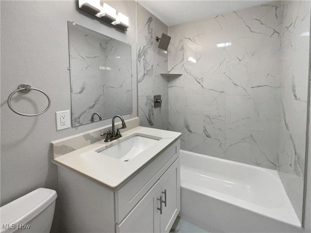 8414 York Road, North Royalton, OH 44133