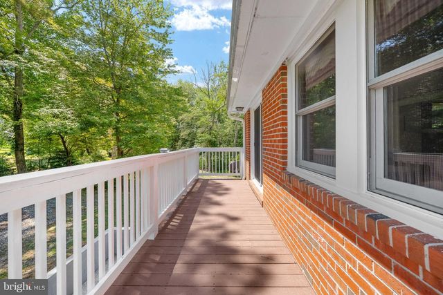 279 HARBOR DR, Reedville, VA 22539