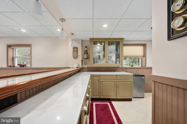 279 HARBOR DR, Reedville, VA 22539