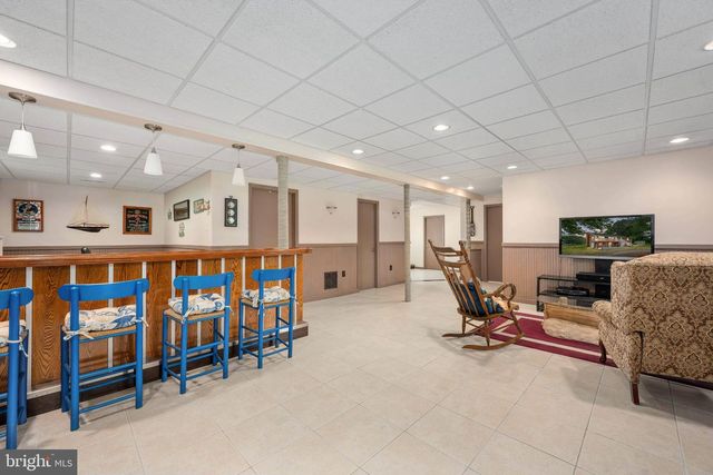 279 HARBOR DR, Reedville, VA 22539