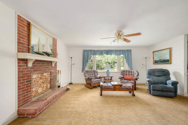 279 HARBOR DR, Reedville, VA 22539