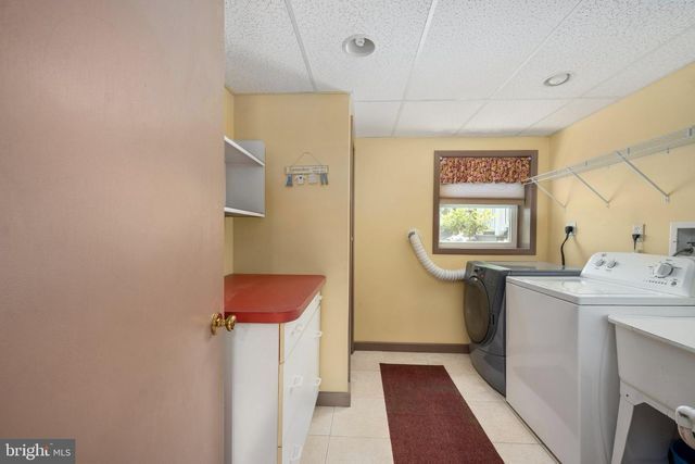 279 HARBOR DR, Reedville, VA 22539