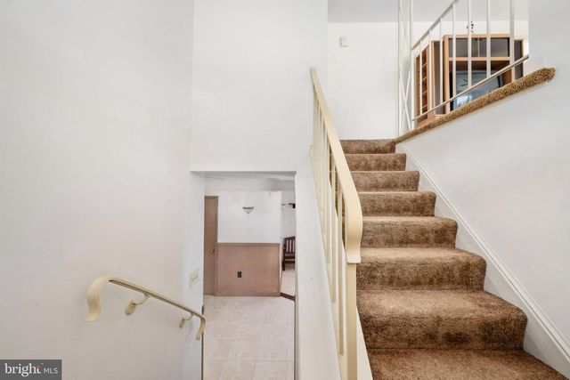 279 HARBOR DR, Reedville, VA 22539