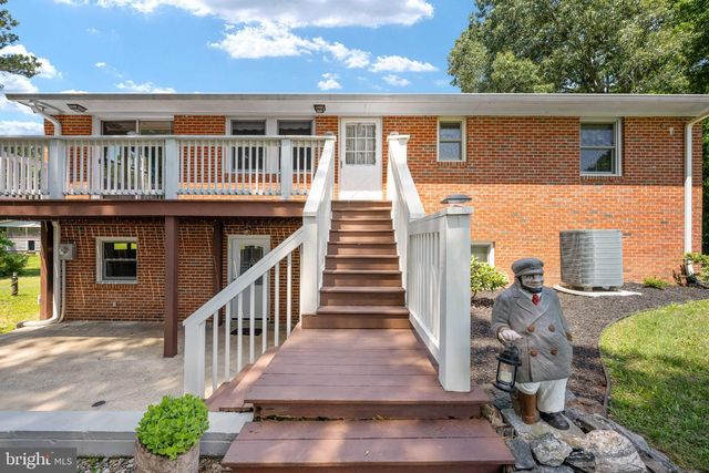 279 HARBOR DR, Reedville, VA 22539