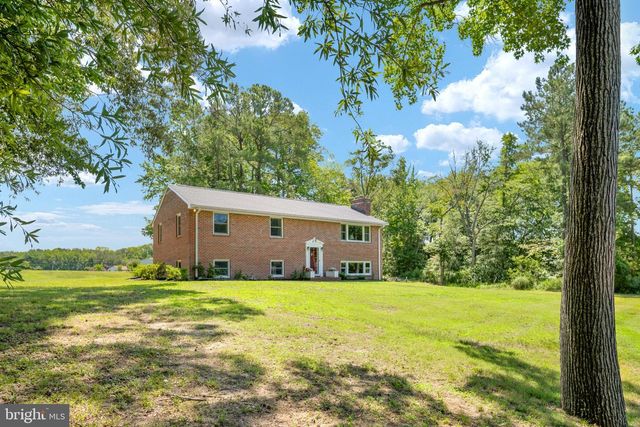 279 HARBOR DR, Reedville, VA 22539