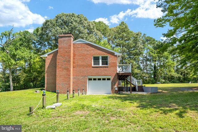 279 HARBOR DR, Reedville, VA 22539