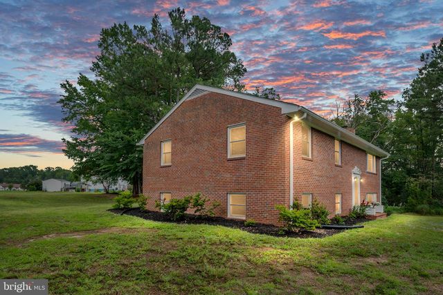 279 HARBOR DR, Reedville, VA 22539