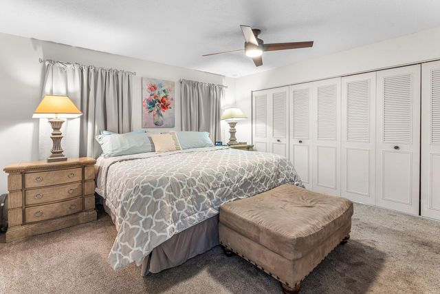 852 Salem Lane, Lake Worth, FL 33467