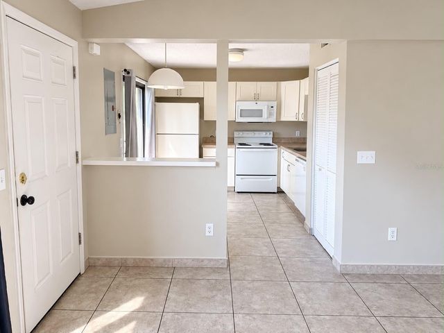 60 PINE TRACK 103C, Ocala, FL 34472