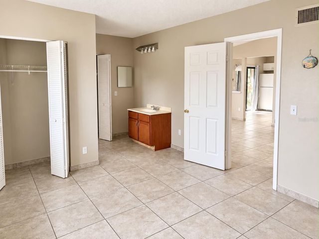 60 PINE TRACK 103C, Ocala, FL 34472