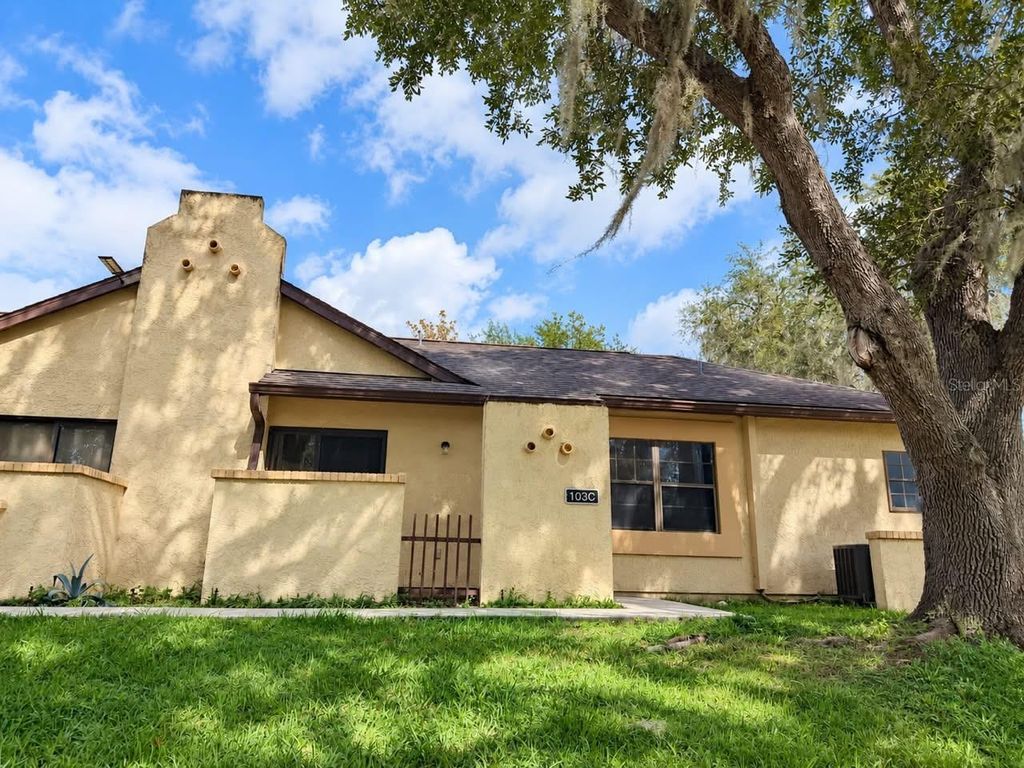 60 PINE TRACK 103C, Ocala, FL 34472