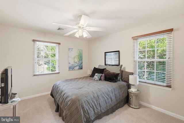 13004 N COMMONS WAY, Rockville, MD 20854