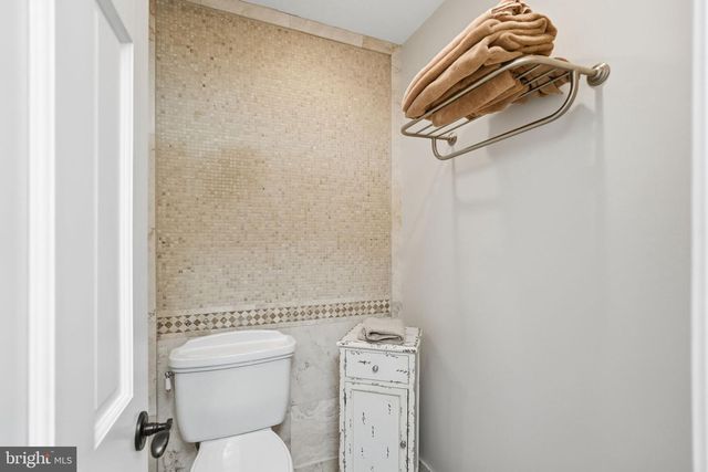 13004 N COMMONS WAY, Rockville, MD 20854