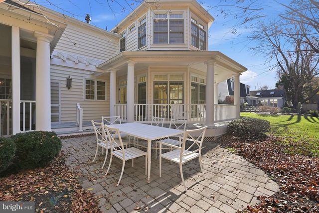 13004 N COMMONS WAY, Rockville, MD 20854