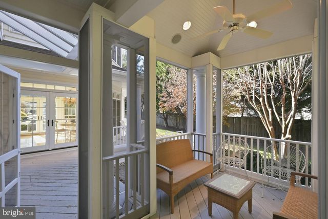 13004 N COMMONS WAY, Rockville, MD 20854