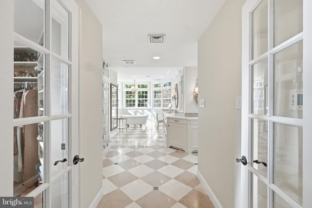 13004 N COMMONS WAY, Rockville, MD 20854