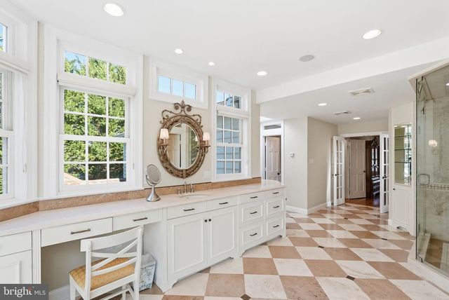 13004 N COMMONS WAY, Rockville, MD 20854